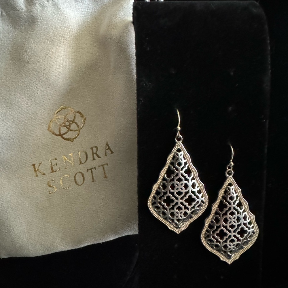 Kendra Scott Filigree Wire Earrings